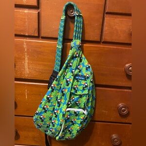 KAVU rope sling bag in bright toucan print with